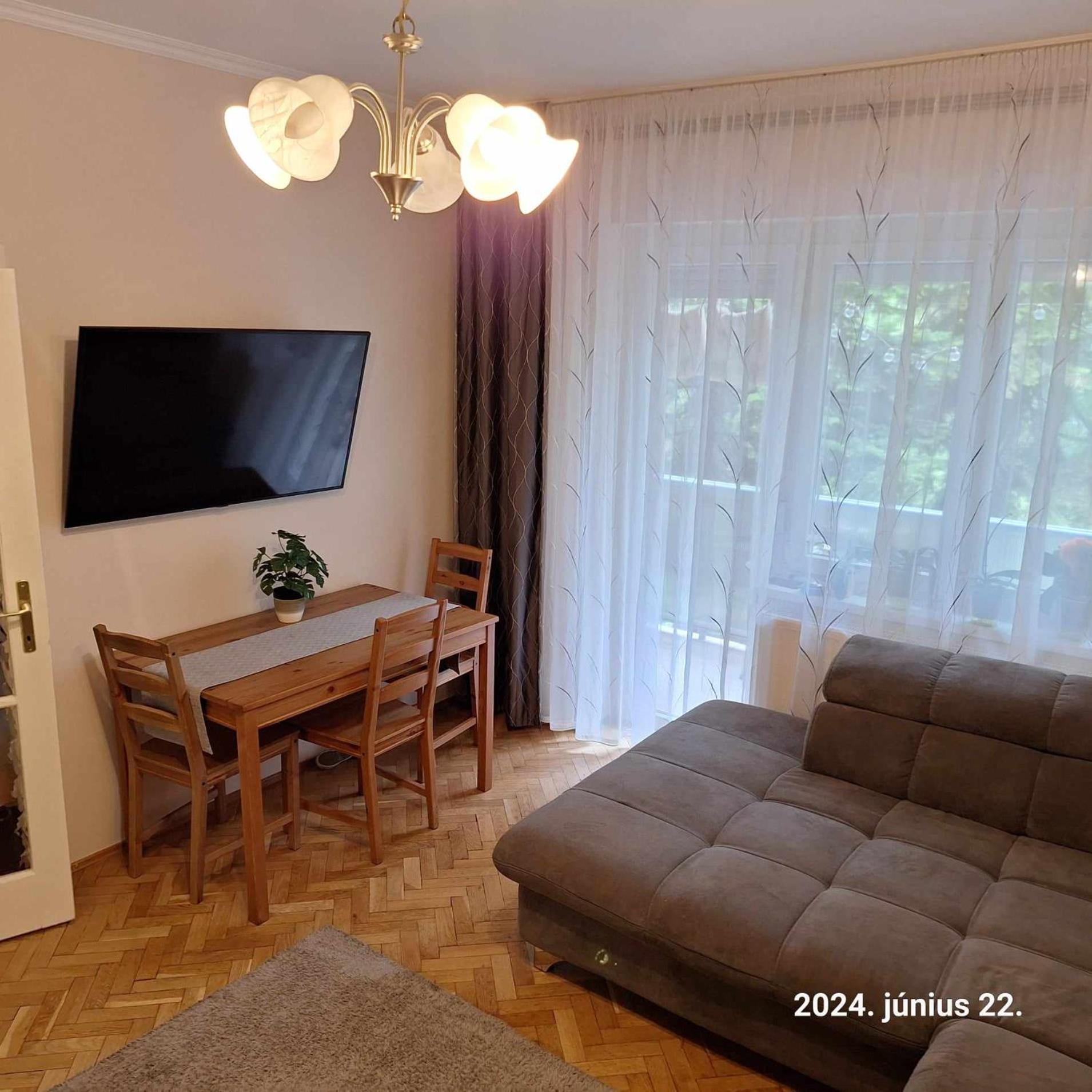 Апартаменты Lili Apartman Балатонфюред Экстерьер фото